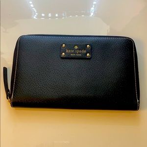 Kate Spade Travel Wallet